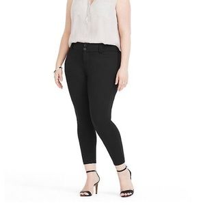 Torrid Cropped  dress pants